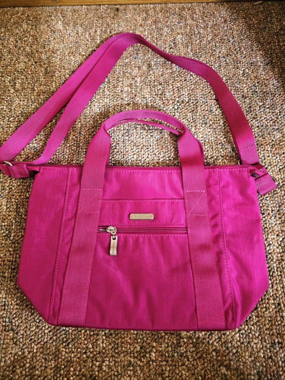 Baggallini Crossbody Hot Pink - Picture 1 of 3